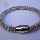 Faceted bead bracelet