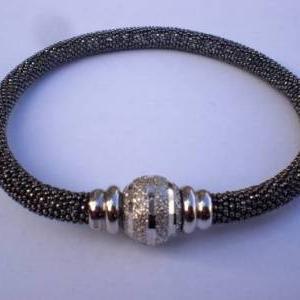 Sparkling faceted bead bracelet